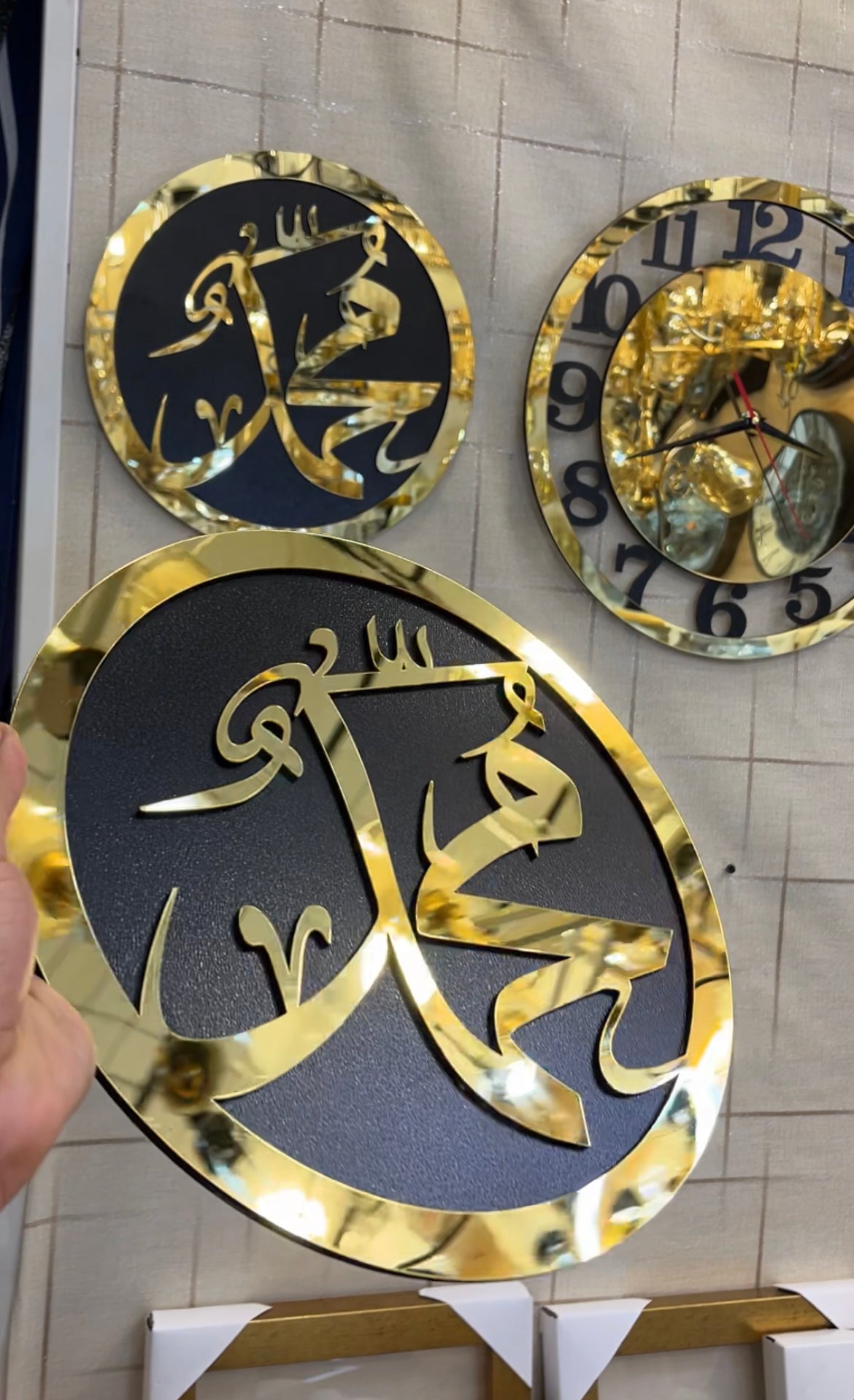 الساعة الراقية لي راح تخليك تستغنى على كامل الديكور لي راك دايرو في دارك 290 الف فقط اخر كمية