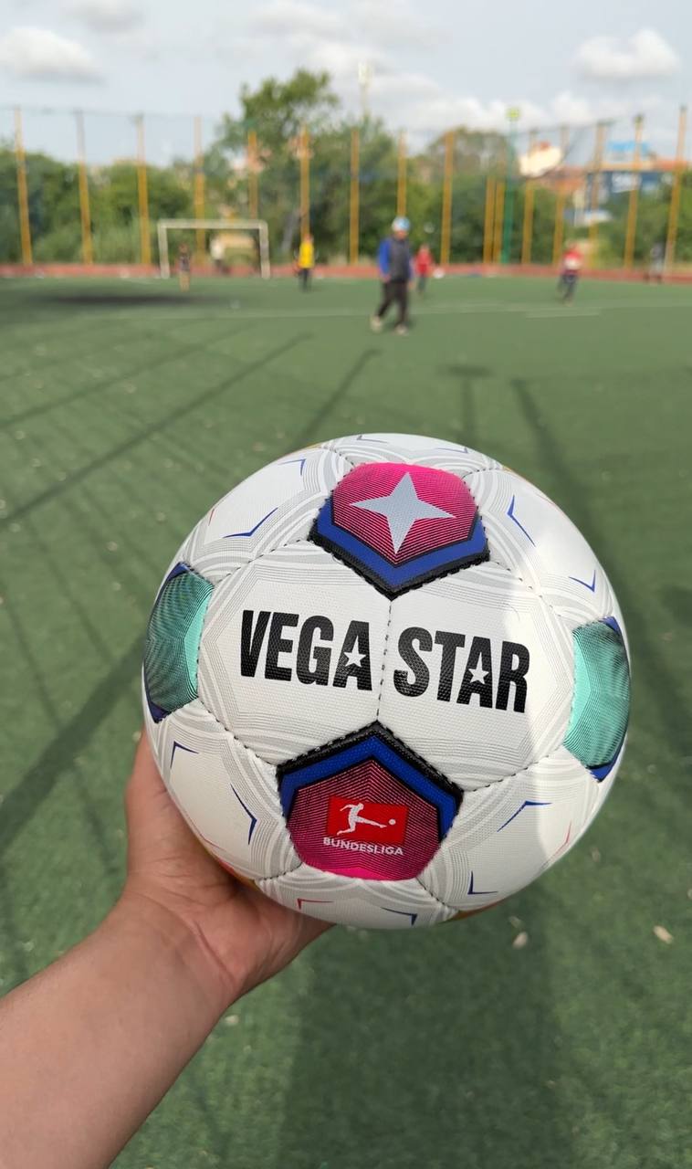 VEGA STAR BUNDESLIGA COULEUR 2  كرة القدم ألمانية بوندسليغا نوعية عالمية توصيل متوفر 58 ولاية